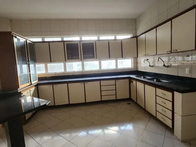 Imagem 15: Apartamento em Petrópolis com 260M² Apenas 650 Mil