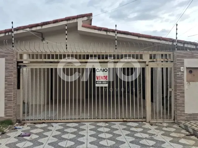 Imagem 1: Casa em Pitimbu Casa com 4 dormitórios
