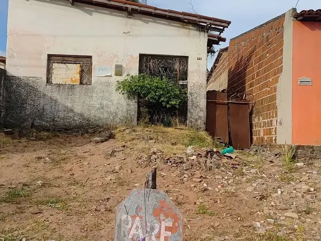 Imagem 11: Casa com Terreno na Zona Norte