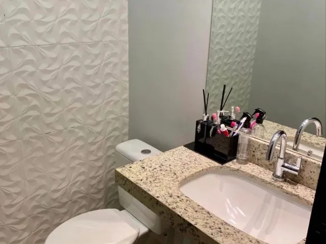 Imagem 4: Casa Moderna em Candelária com 3 Quartos e Semi-Mobiliada a Venda