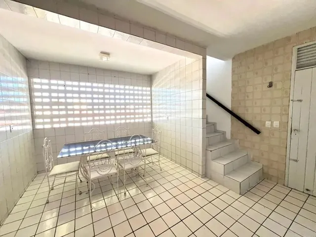 Imagem 13: Belíssima Casa 4/4 Sendo 03 Suites 450M² em Capim Macio