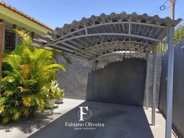 Imagem 2: Imóvel para Venda Possui 214 Metros Quadrados com 4 Quartos em Lagoa Nova - Natal - Rn