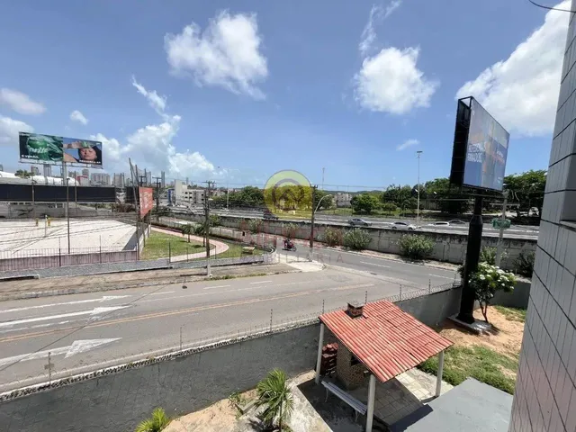 Imagem 12: Apartamento no Bairro de Candelária com 03 Quartos Sendo 01 Suíte