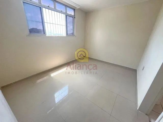 Imagem 11: Apartamento no Bairro de Candelária com 03 Quartos Sendo 01 Suíte