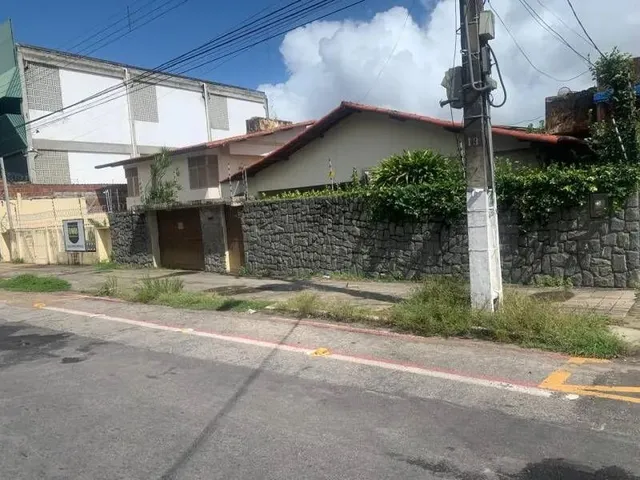 Imagem 1: Casa 3 Quartos (1 Suíte) com Escritório, Canil e Cerca Elétrica no Bairro Lagoa Nova