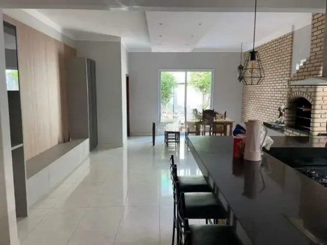Imagem: Casa em Capim Macio com 3 Quartos 190M²