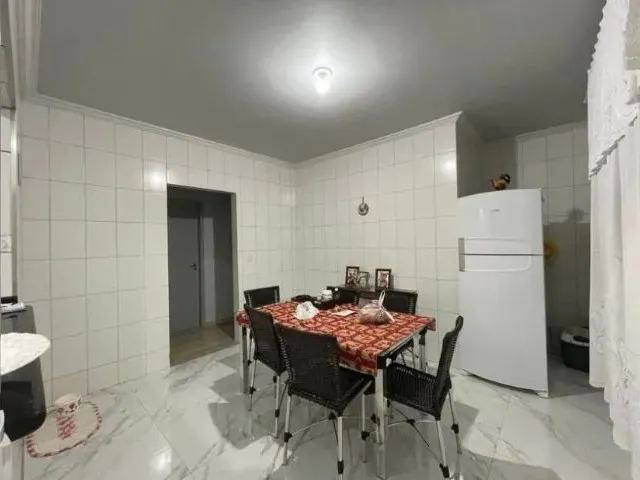 Imagem 2: Casa no Potengi com 3 Quartos e Acabamento Perfeito a Venda