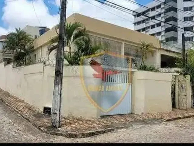 Imagem: Casa com 6 Dormitórios À Venda, 148 M²