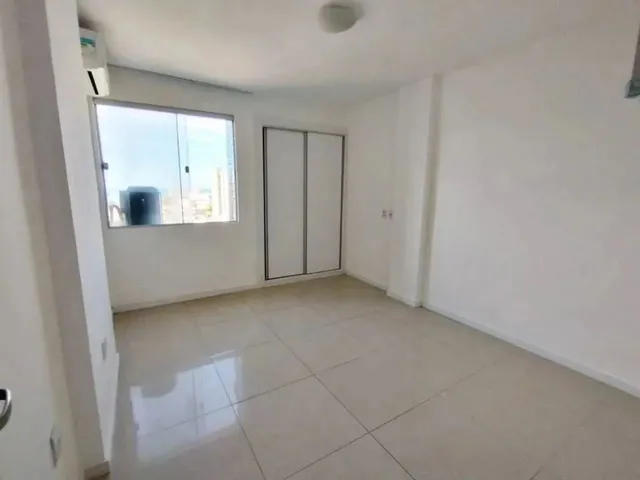 Imagem 11: Apartamento com 3 Dormitórios À Venda, 176 M² por R$ 600.000,00 - Petrópolis