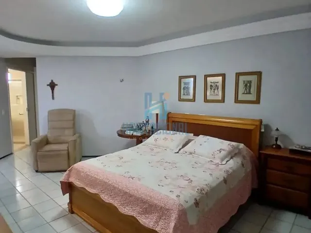 Imagem 16: Apartamento com 4 Suítes À Venda - Condomínio Torre Imperial - Candelária - Natal/Rn
