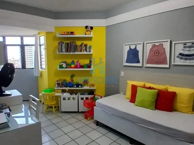 Imagem 2: Apartamento com 4 Suítes À Venda - Condomínio Torre Imperial - Candelária - Natal/Rn