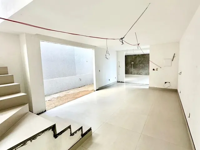 Imagem: Casa Duplex em Condominio Capim Macio