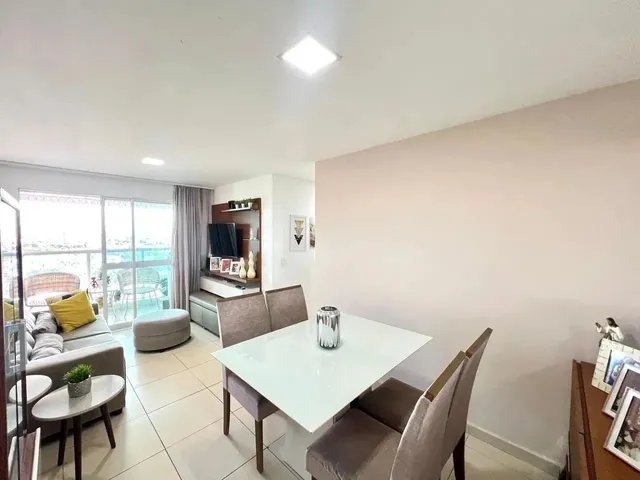 Imagem: O apartamento possui 2 Dormitórios, 1 Suíte, 2 Banheiros