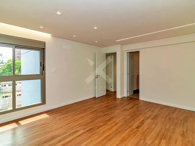 Imagem 14: Apartamento Sem Mobiliado de 116M2 com 3 Suítes e 2 Vagas no Bairro Rio Branco!