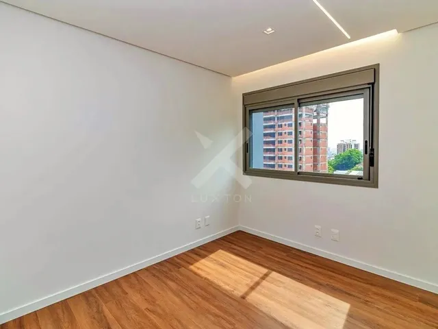 Imagem 4: Apartamento Sem Mobiliado de 116M2 com 3 Suítes e 2 Vagas no Bairro Rio Branco!