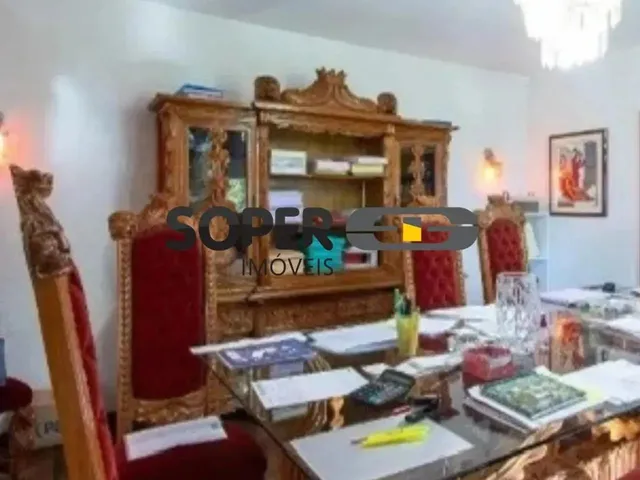 Imagem 2: Casa Imóvel para Aluguel com 580 Metros Quadrados com 4 Quartos em Menino Deus - Porto