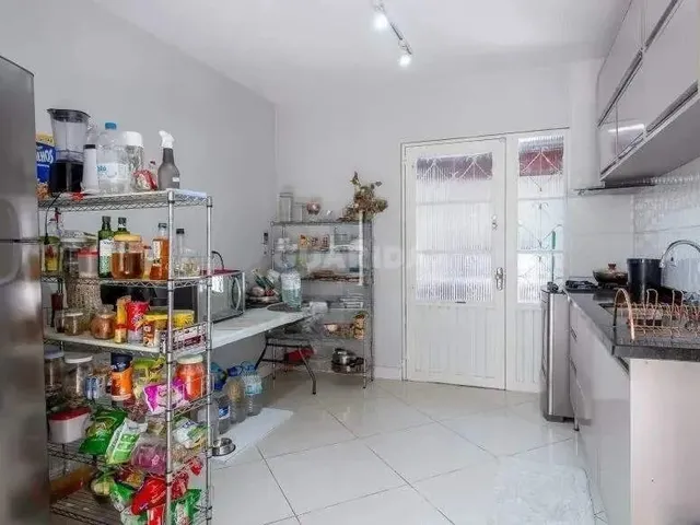 Imagem 8: Casa Residencial/Sobrado para Aluguel, 4 Quartos, 2 Suítes, 3 Vagas de Garagem, Menino