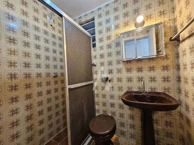 Imagem 3: Apartamento com 2 Dormitórios para Alugar por R$ 1.817,61/Mês - Menino Deus - Porto