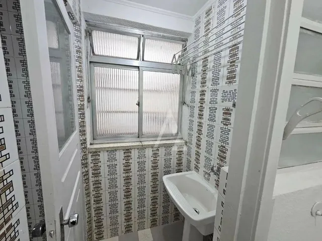 Imagem 6: Apartamento com 2 Dormitórios para Alugar por R$ 1.817,61/Mês - Menino Deus - Porto