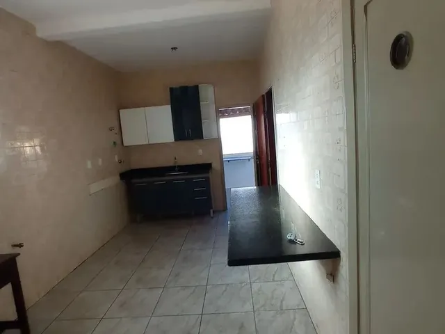 Imagem 14: Imóvel para Aluguel Possui 320 Metros Quadrados com 3 Quartos em Renascença - Belo