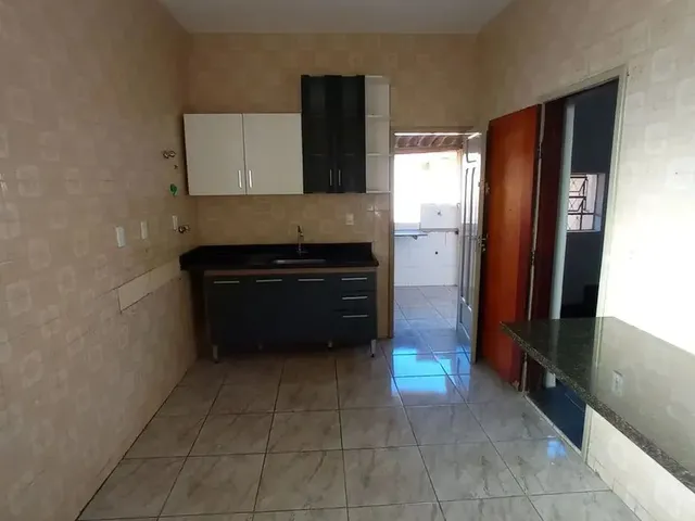 Imagem 4: Imóvel para Aluguel Possui 320 Metros Quadrados com 3 Quartos em Renascença - Belo