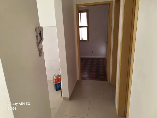 Imagem 2: Apartamento de 2 Dormitório com Dependência para Aluguel no Bairro Azenha/Praia de Belas