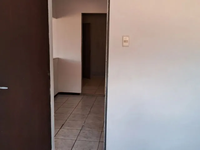 Imagem 5: Aluga Se Casa de 2 Quartos Copa Conjulgada com Sala Cozinha Grande Um Banheiro