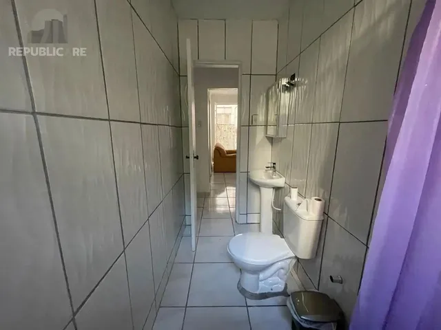 Imagem 3: Apartamento para Alugar com 2 Dormitórios em Azenha e Área de 61 M²