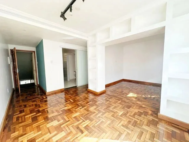 Imagem 4: Apartamento 2 Dormitórios no Menino Deus Amplo, Bem Iluminado e Excelente Localização!