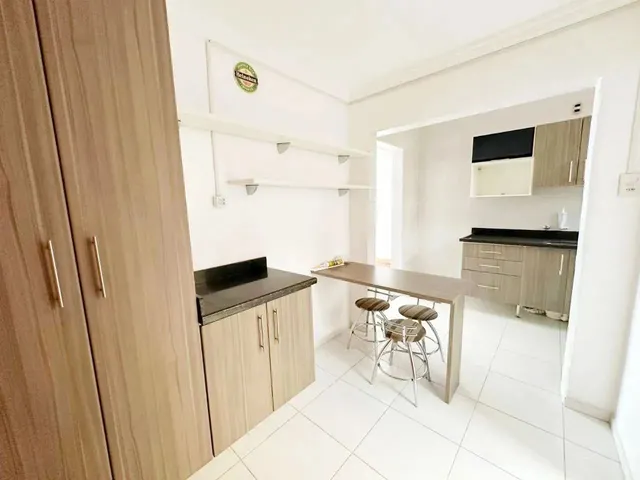 Imagem 13: Apartamento 2 Dormitórios no Menino Deus Amplo, Bem Iluminado e Excelente Localização!