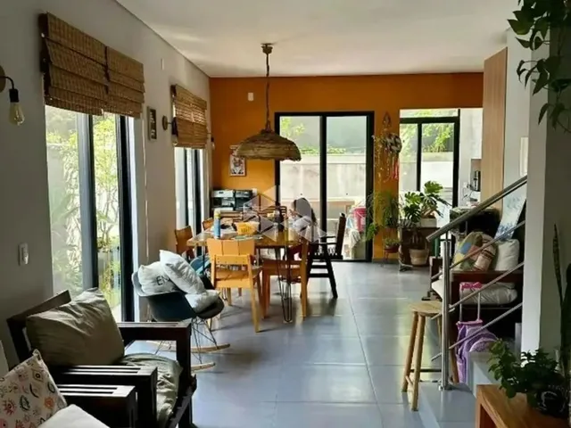 Imagem 8: Sobrado À Venda no Rio Tavares - Florianópolis/Sc - 3 Dormitórios, Suíte e Terraço