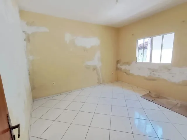 Imagem 9: Casa Espaçosa para Alugar !