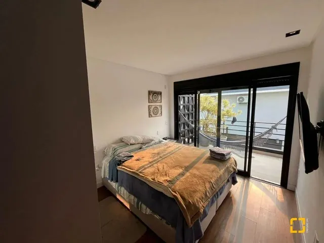 Imagem 10: Casa com 3 Dormitórios Sendo 1 Suíte no Campeche