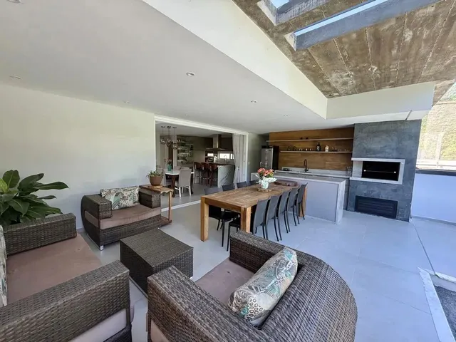 Imagem: Casa a Venda com 4 Quartos em Ribeirão