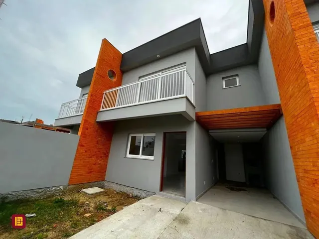 Imagem: Casa 2 Dormitorios, Suite, 2 Vagas, Rio