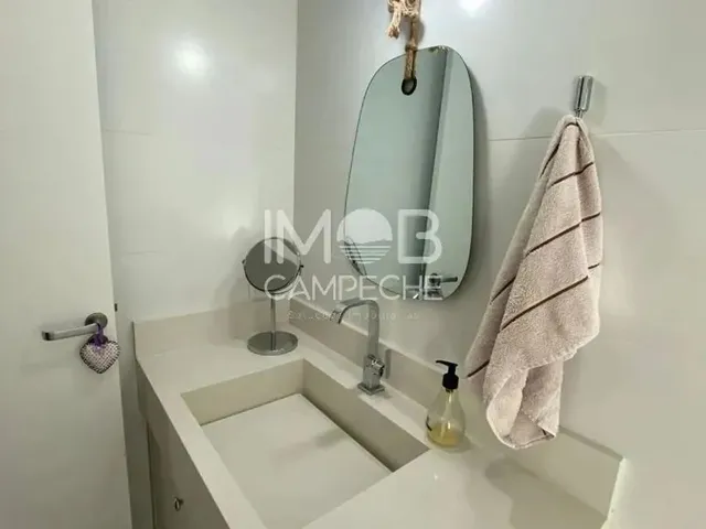 Imagem 2: Casa com 3 Dormitórios À Venda no Ribeirão da Ilha