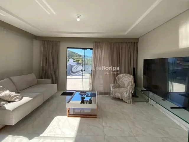 Imagem 1: Incrível Cobertura Linear de 220M² com Jacuzzi, Vaga Privativa, Vista Aberta e Perto Da