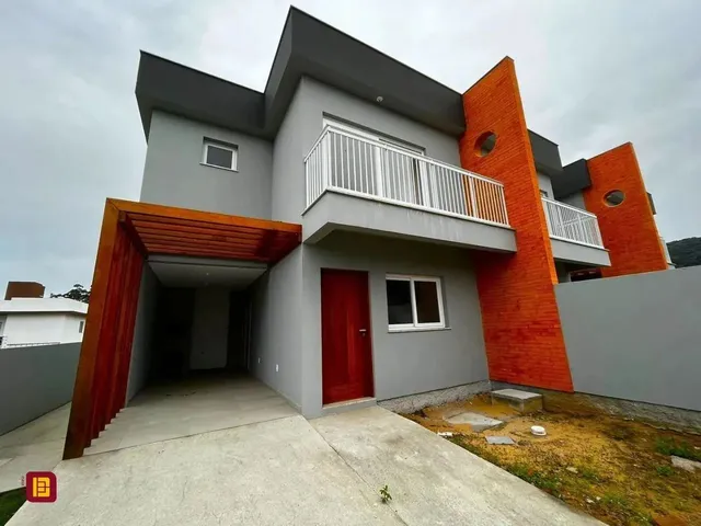 Imagem 1: Casa 2 Dormitorios, Suite, 2 Vagas, Rio Tavares.