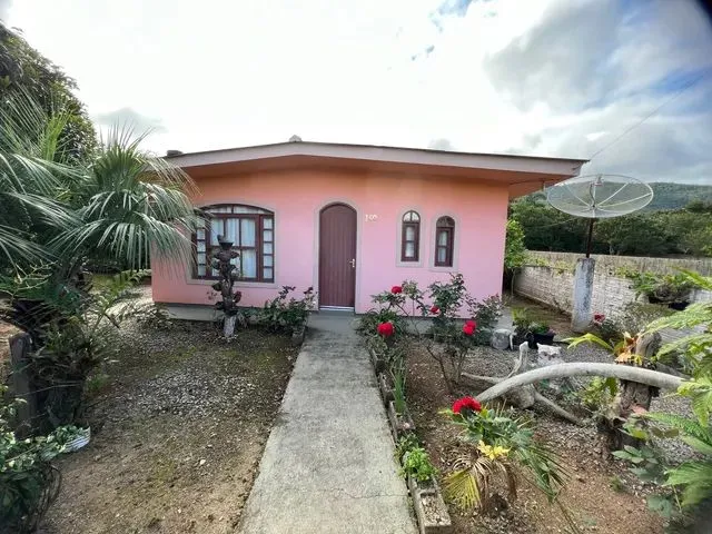 Imagem: Casa na Caieira da Barra do Sul, Sul da