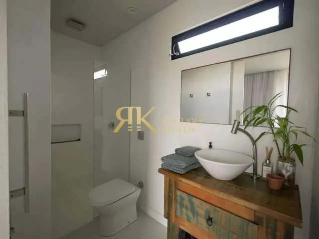 Imagem 2: Casa Duplex com 1 Quarto Sendo 1 Suite e 4 Studios, Rio Tavares