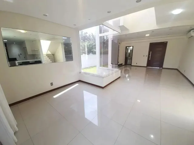 Imagem 2: Casa para Venda em Florianópolis, Campeche, 3 Dormitórios, 3 Suítes, 4 Banheiros, 2