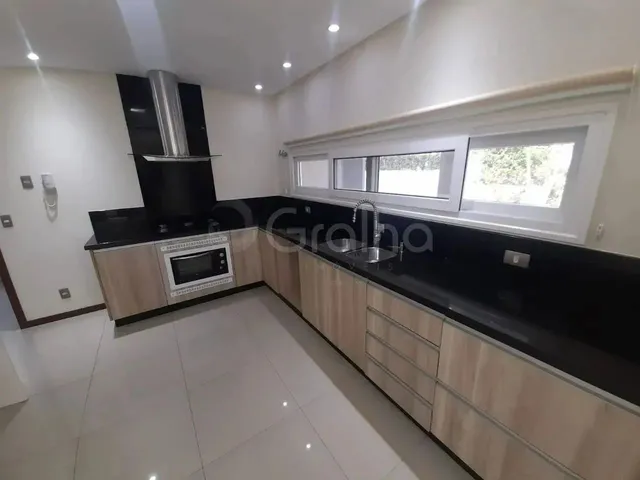 Imagem 12: Casa para Venda em Florianópolis, Campeche, 3 Dormitórios, 3 Suítes, 4 Banheiros, 2