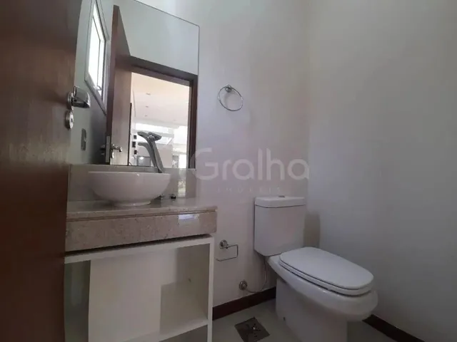 Imagem 13: Casa para Venda em Florianópolis, Campeche, 3 Dormitórios, 3 Suítes, 4 Banheiros, 2