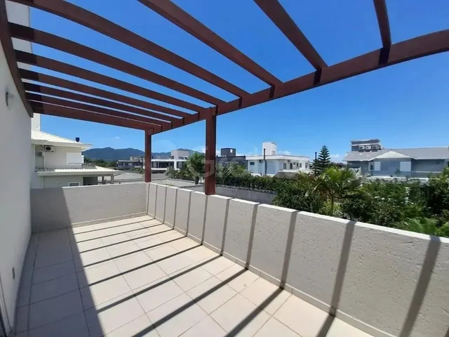 Imagem 7: Casa para Venda em Florianópolis, Campeche, 3 Dormitórios, 3 Suítes, 4 Banheiros, 2