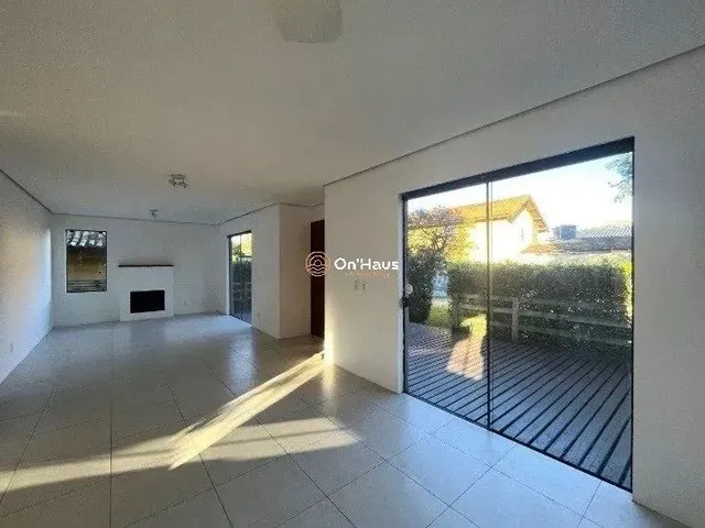 Imagem 8: Casa com 2 Dormitórios À Venda R$ 1.790.000,00 no Rio Tavares - Florianópolis