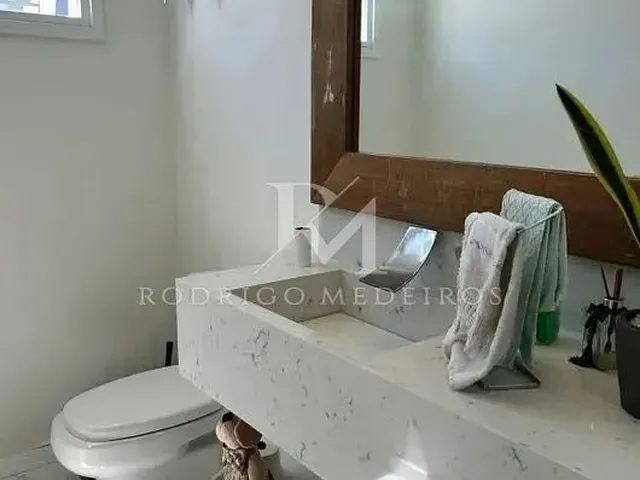 Imagem 8: Casa de 4 Suítes À Venda no Campeche, Florianópolis