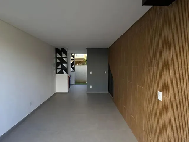 Imagem 7: Casa de 3 Dormitórios À Venda no Campeche