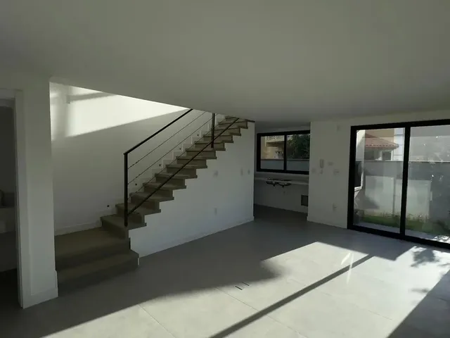 Imagem 5: Casa de 3 Dormitórios À Venda no Campeche