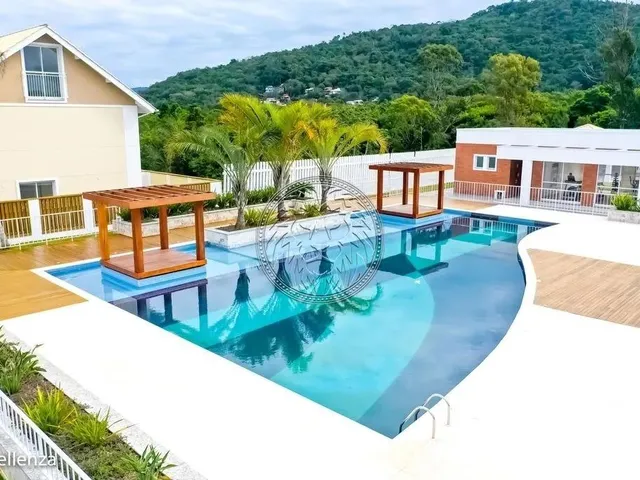 Imagem 15: Casa com 03 Dormitórios em Condomínio Clube no Morro das Pedras