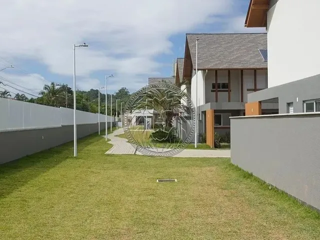 Imagem 6: Casa com 03 Dormitórios em Condomínio Clube no Morro das Pedras